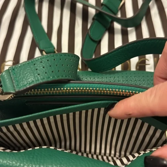 Henri Bendel crossbody 3 in 1 handbag, Kelly green - Picture 5 of 11